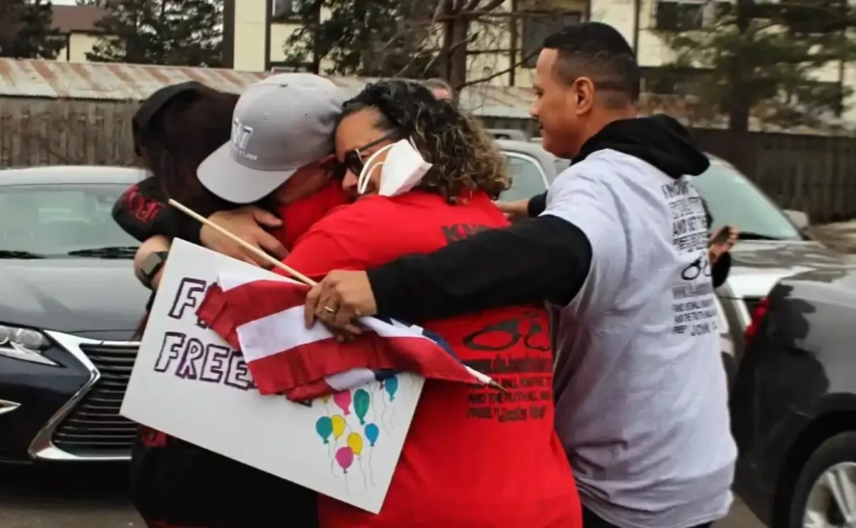 Hermanos Que Fueron Condenados Injustamente Salen En Libertad Después ...