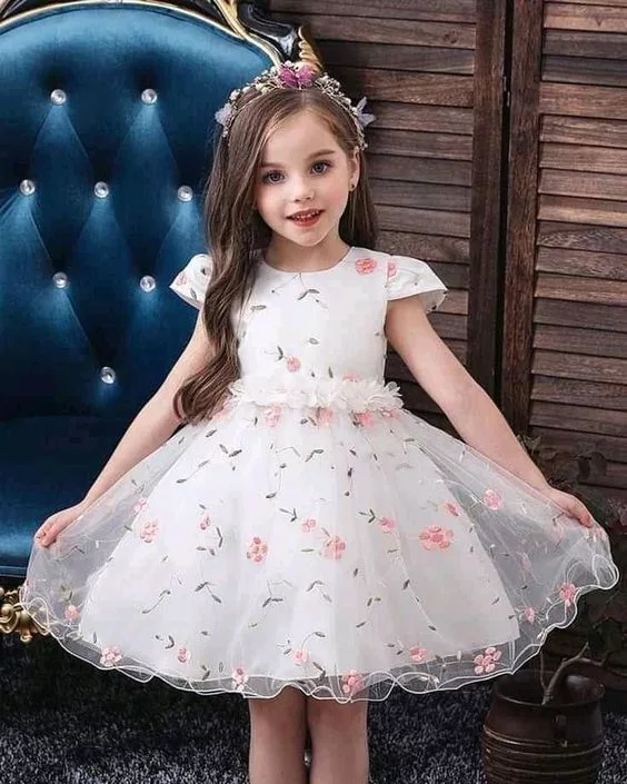 pañuelo Rusia repetición Vestidos de princesa para niñas: ¿Cómo escoger el indicado? – Mamas y Bebés